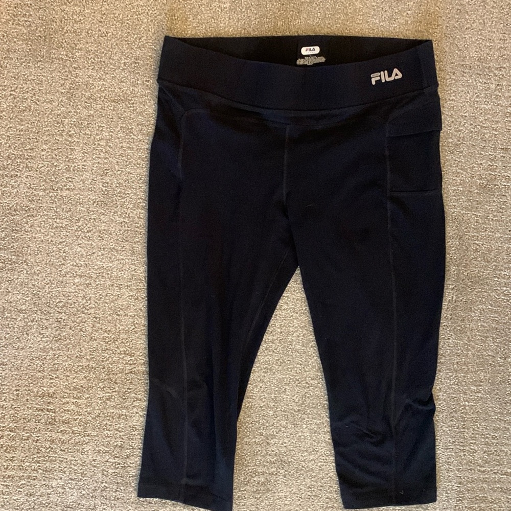 Fila capri black yoga pants size large